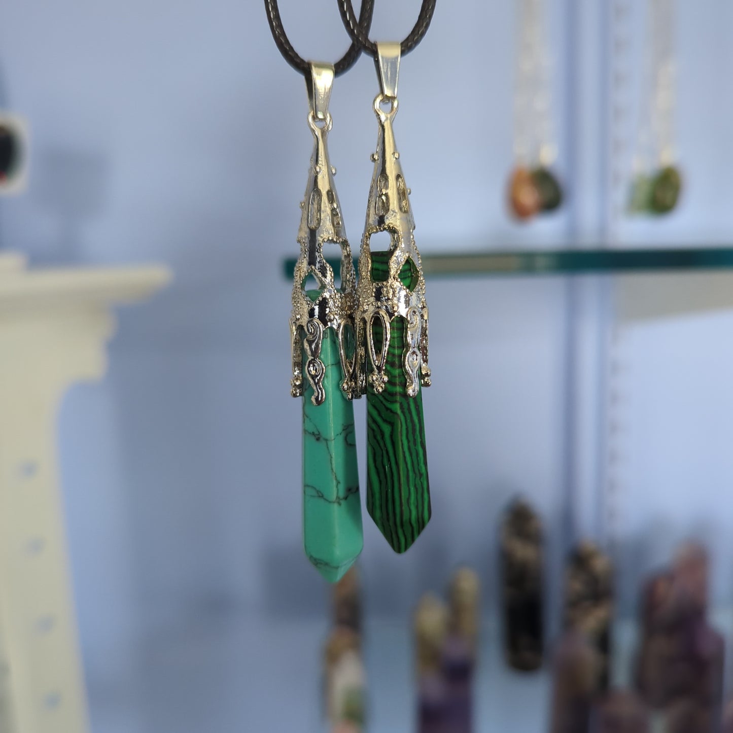 Large Pendants and Pendulums