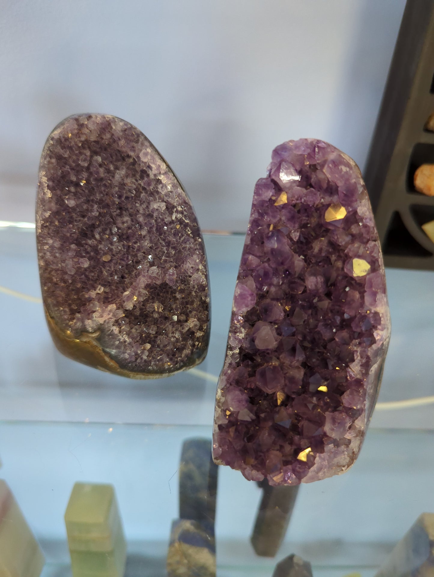 Amethyst Geode Cathedral – Premium Purple Quartz Cluster for Meditation, Protection & Feng Shui