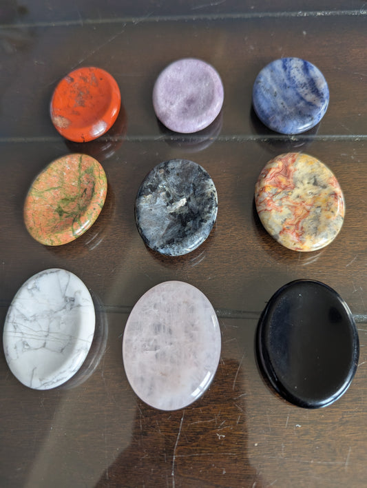 Assorted Natural Crystal Worry Stones (20-25g) - Thumb Stones for Anxiety Relief, Grounding & Focus